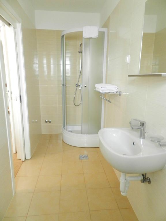 Villa Diamond Yourcroatiaholiday Drenje  المظهر الخارجي الصورة
